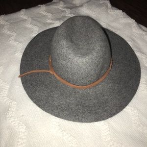 Felt hat